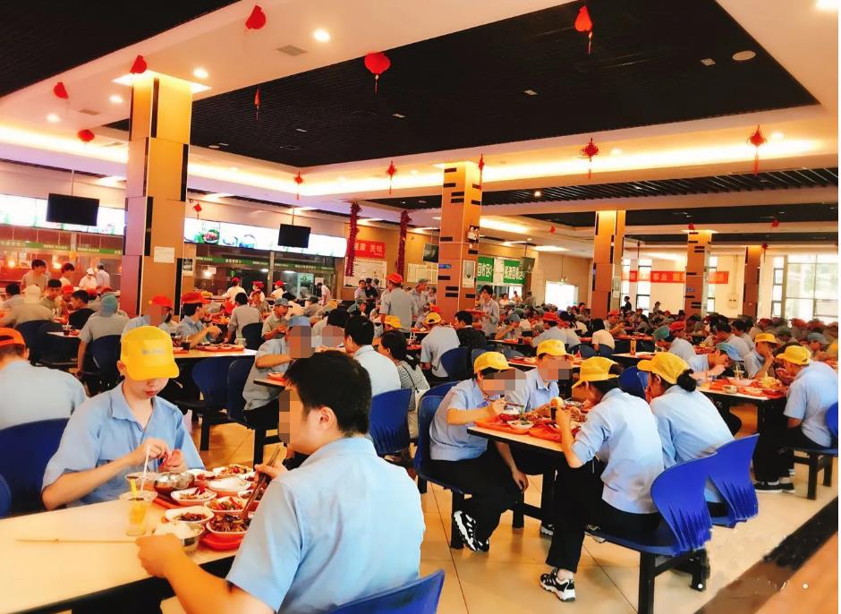 怎樣選擇專業的企業食堂承包？